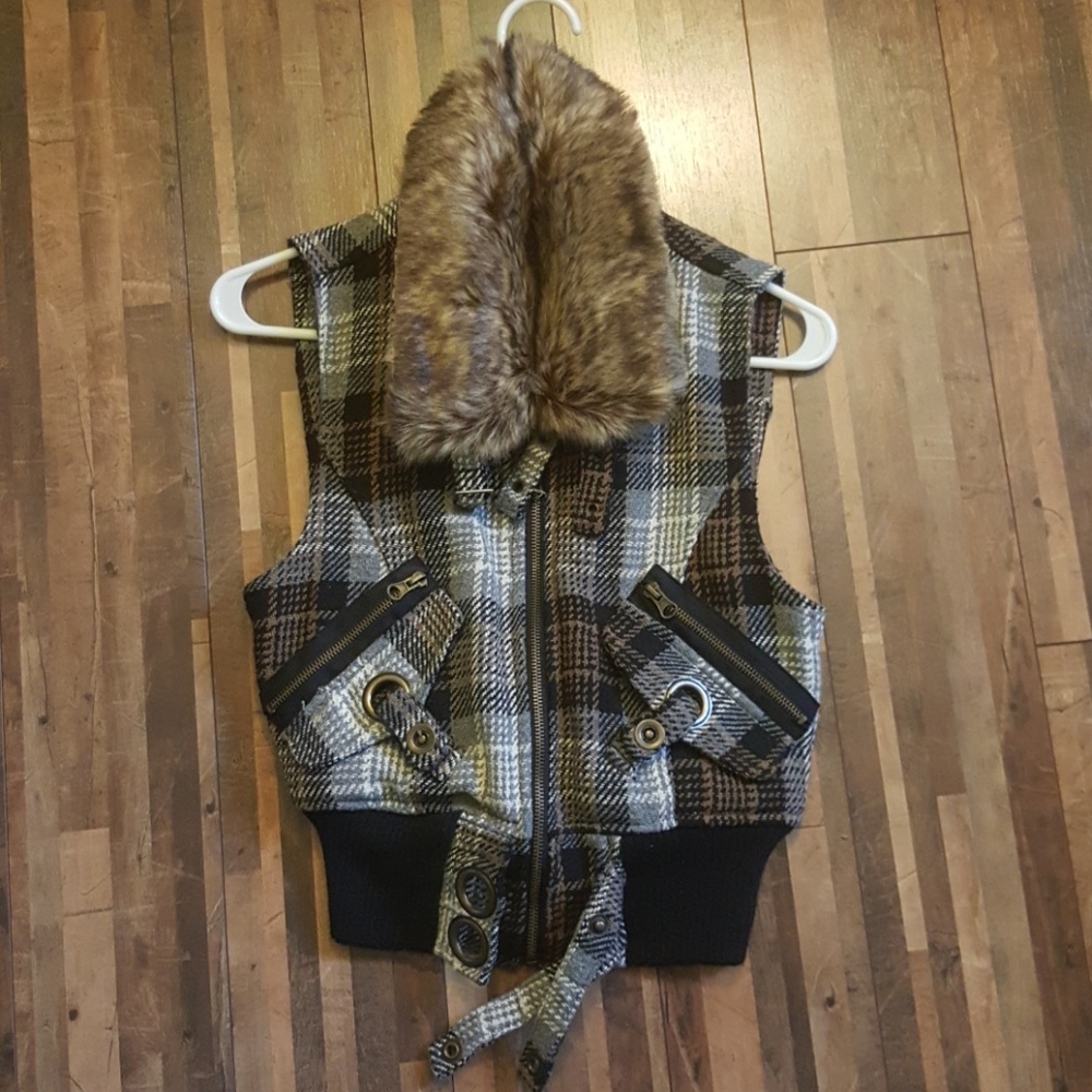 Apollo faux fur plaid vest!